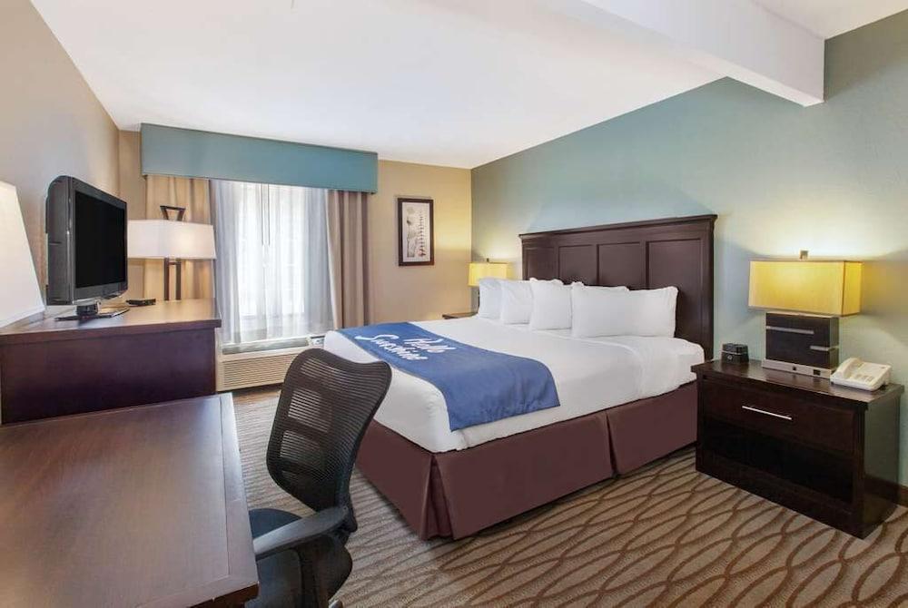 Days Inn By Wyndham Midland Exteriör bild